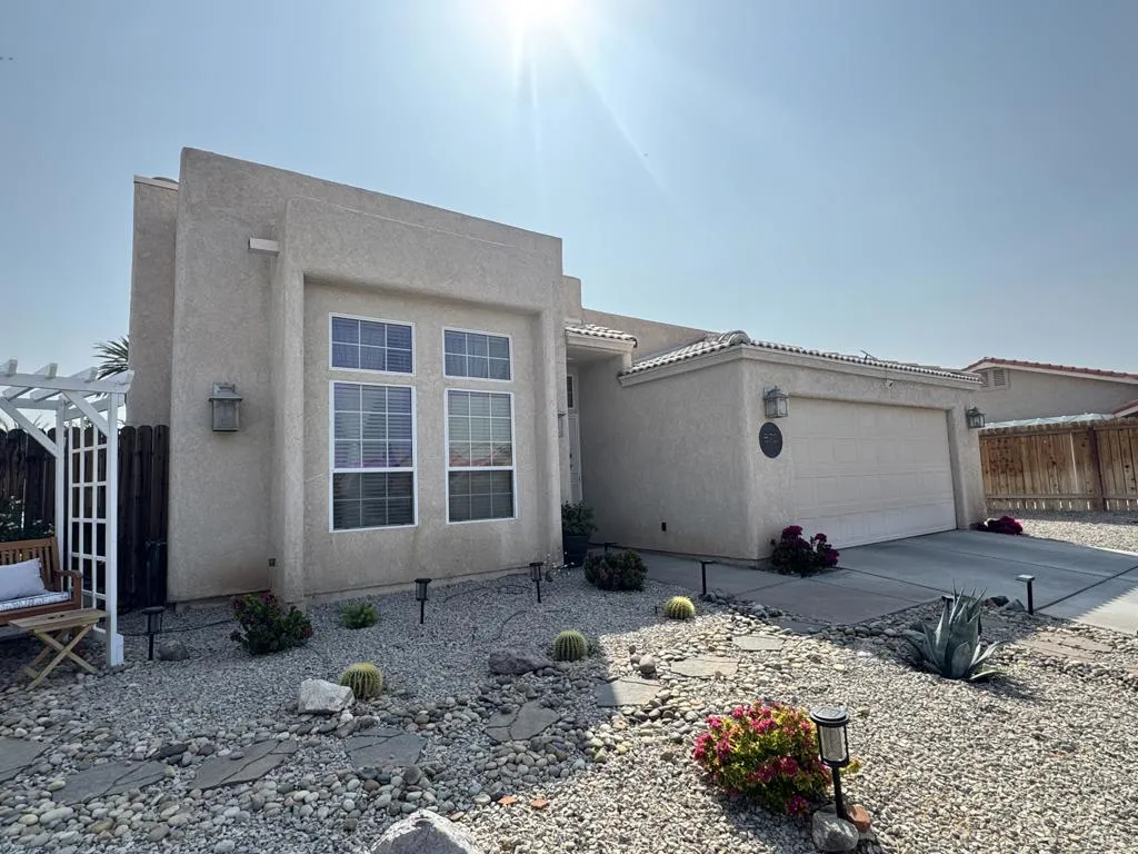 870 Cypress Lane, Blythe, California 92225 home-pic-2